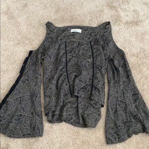 A&F bell shape sleeves top